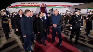 Лукашенко в Китае: Вы должны нам помочь! Такие хорошие автомобили! Новости сегодня