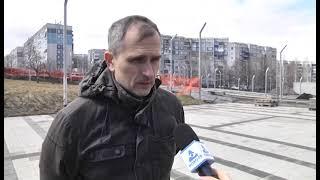 Мэр Горловки и военкор Юрий Подоляка посетили площадь Защитников Донбасса